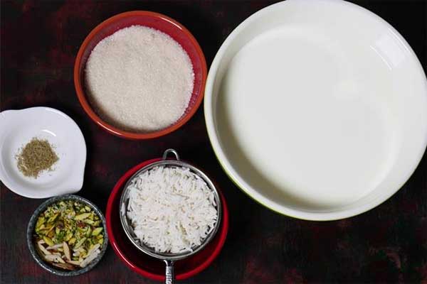 مواد لازم برای تهیه فرنی با آرد برنج