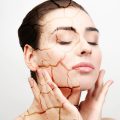 شناخت ترکیبات مرطوب کننده ها برای جلوگیری از خشکی پوست